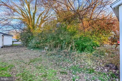 Exterior - 605 Robbins St, Cambridge, MD 21613 photo 2 of 2