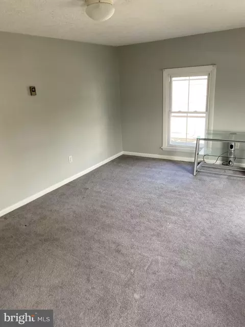Living - 321 Choptank Ave, Cambridge, MD 21613 photo 1 of 2