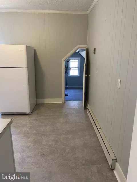 Entry Way - 321 Choptank Ave, Cambridge, MD 21613 photo 2 of 5