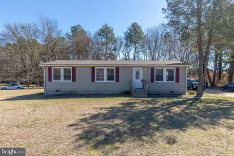 6009 Circle Dr, Hurlock, MD 21643