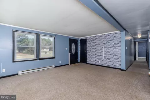 Entry Way - 6009 Circle Dr, Hurlock, MD 21643 photo 1 of 3