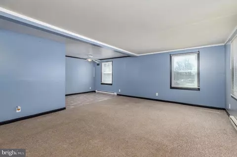 Living - 6009 Circle Dr, Hurlock, MD 21643 photo 1 of 2