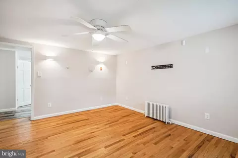 Living - 616 Hubert St, Cambridge, MD 21613 photo 3 of 4