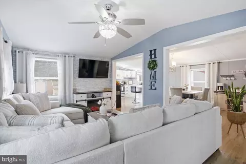 5421 Skipjack Dr N, Cambridge, MD 21613