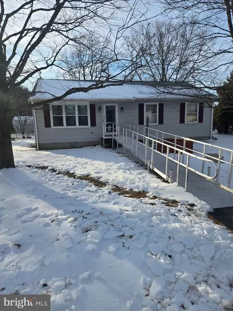 406 Commerce St, Hurlock, MD 21643