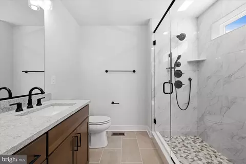 Bath - 2709 Marsh Elder Dr, Cambridge, MD 21613 photo 2 of 3