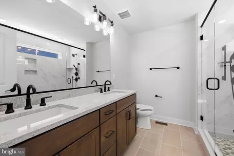 Bath - 2709 Marsh Elder Dr, Cambridge, MD 21613 photo 1 of 3