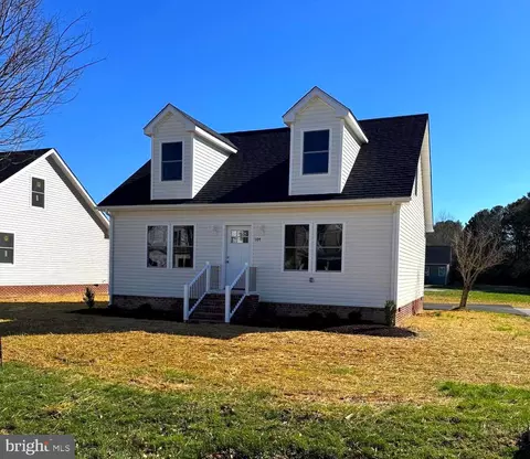 107 Railroad Ave, East New Market, MD 21631