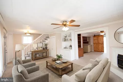 Living - 105 Center St, Hurlock, MD 21643 photo 3 of 9