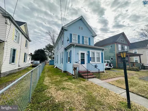 Exterior - 916 Race St, Cambridge, MD 21613 photo 3 of 7