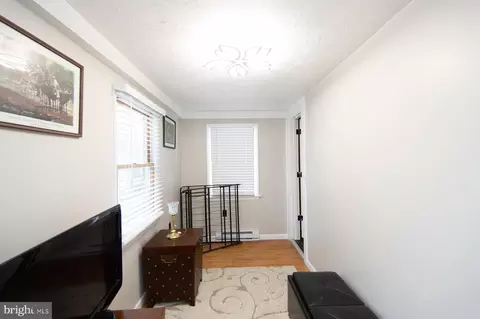 Entry Way - 210 Choptank Ave, Cambridge, MD 21613 photo 5 of 12