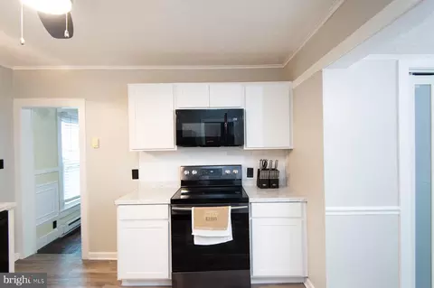 Entry Way - 210 Choptank Ave, Cambridge, MD 21613 photo 9 of 12