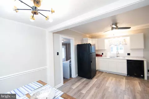 Entry Way - 210 Choptank Ave, Cambridge, MD 21613 photo 8 of 12