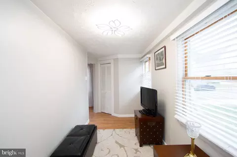 Entry Way - 210 Choptank Ave, Cambridge, MD 21613 photo 4 of 12