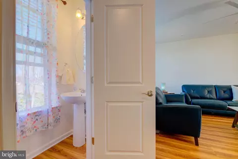 Entry Way - 343 Shipyard Dr, Cambridge, MD 21613 photo 8 of 9