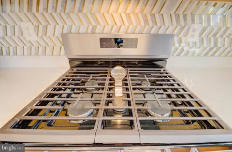 Kitchen - 343 Shipyard Dr, Cambridge, MD 21613 photo 7 of 7