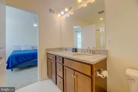 Bath - 343 Shipyard Dr, Cambridge, MD 21613 photo 3 of 4