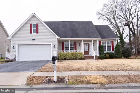 4 Mimosa Ct, Cambridge, MD 21613