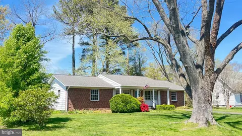 2203 Hambrooks Blvd, Cambridge, MD 21613