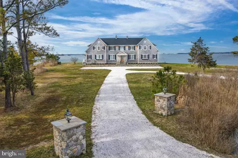 1301 Broadview Dr, Cambridge, MD 21613