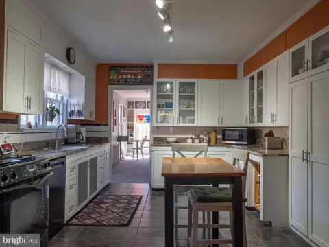 Kitchen - 308 Glenburn Ave, Cambridge, MD 21613 photo 1 of 7