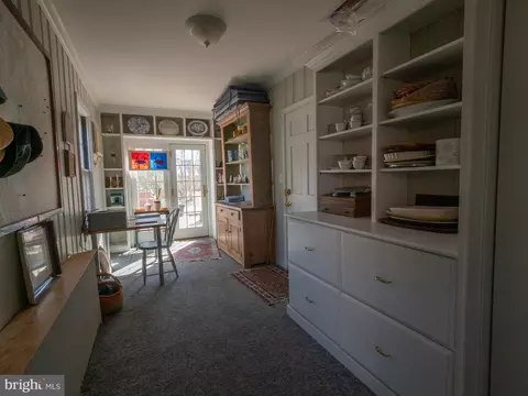 Entry Way - 308 Glenburn Ave, Cambridge, MD 21613 photo 3 of 8
