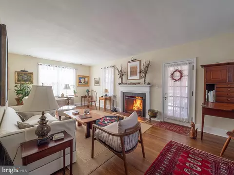 Living - 308 Glenburn Ave, Cambridge, MD 21613 photo 4 of 4