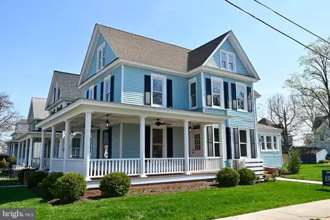 10 W End Ave, Cambridge, MD 21613