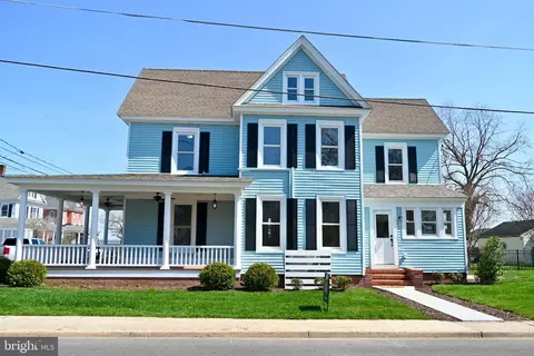 Exterior - 10 W End Ave, Cambridge, MD 21613 photo 3 of 9