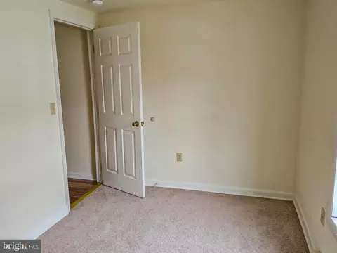 Bedroom - 810 Center St, Cambridge, MD 21613 photo 2 of 3