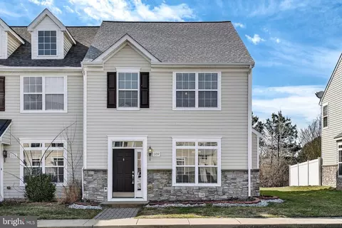 309 Old Squaw Ct #30984582, Cambridge, MD 21613