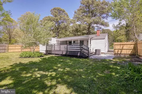 Exterior - 10 Bay View Ave, Cambridge, MD 21613 photo 2 of 7