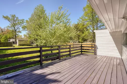 Exterior - 10 Bay View Ave, Cambridge, MD 21613 photo 5 of 7