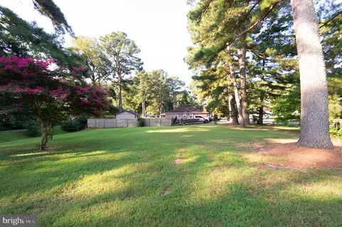 4 Algonquin Rd, Cambridge, MD 21613