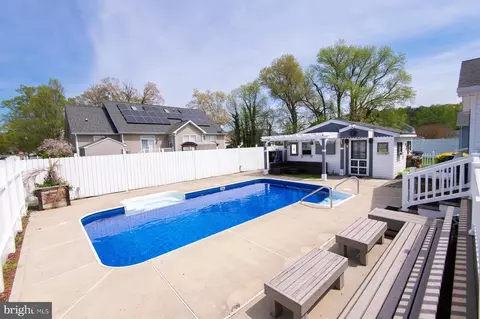 Exterior - 19 Holly Ter, Cambridge, MD 21613 photo 26 of 33