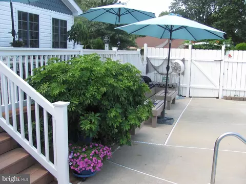 Exterior - 19 Holly Ter, Cambridge, MD 21613 photo 11 of 33