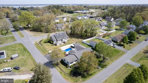 View/Area - 19 Holly Ter, Cambridge, MD 21613 photo 2 of 16