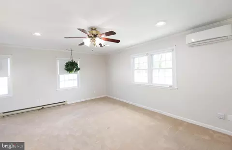 Living - 19 Holly Ter, Cambridge, MD 21613 photo 9 of 9