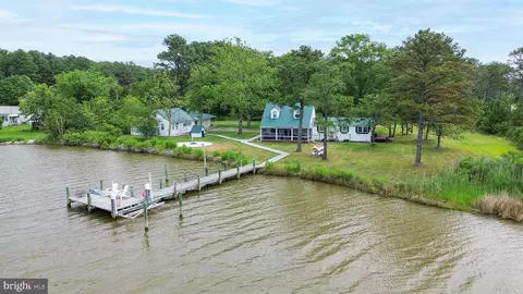 4004 Robinson Neck Rd, Taylors Island, MD 21669