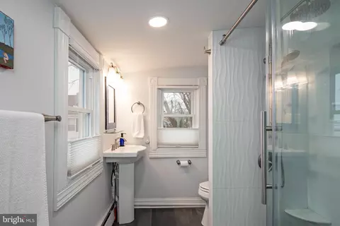 Bath - 102 Choptank Ave, Cambridge, MD 21613 photo 1 of 2