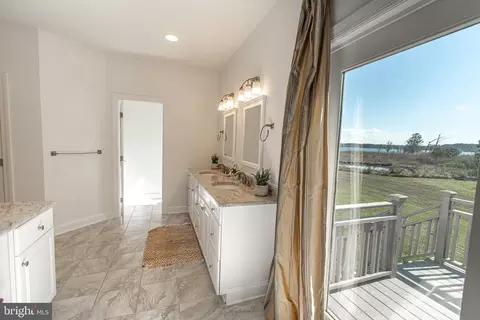 Bath - 5227 Brooks Rd, Woolford, MD 21677 photo 2 of 3