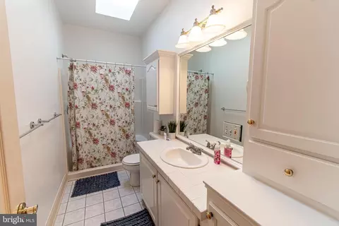 Bath - 5227 Brooks Rd, Woolford, MD 21677 photo 3 of 3