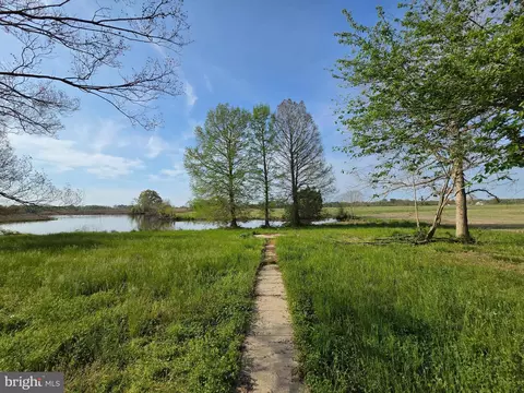 4731 Egypt Rd, Cambridge, MD 21613 photo 2