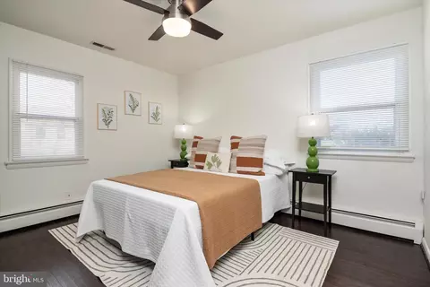 Bedroom - 4305 Langrell Rd, Preston, MD 21655 photo 2 of 4