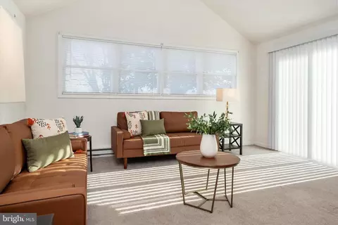 Living - 4305 Langrell Rd, Preston, MD 21655 photo 4 of 5