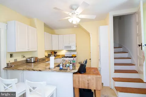 Entry Way - 116 Glenburn Ave, Cambridge, MD 21613 photo 6 of 9