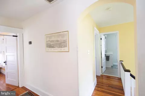 Entry Way - 116 Glenburn Ave, Cambridge, MD 21613 photo 7 of 9