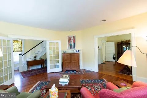 Entry Way - 116 Glenburn Ave, Cambridge, MD 21613 photo 5 of 9