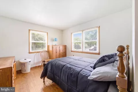 Bedroom - 6010 Dobson Rd, Hurlock, MD 21643 photo 4 of 6