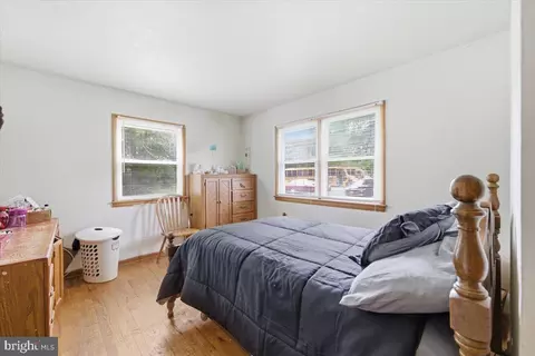 Bedroom - 6010 Dobson Rd, Hurlock, MD 21643 photo 3 of 6
